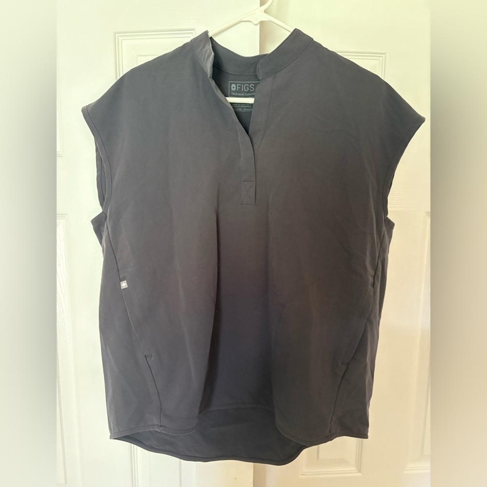 Figs Charcoal Gray Rafaela Top - M